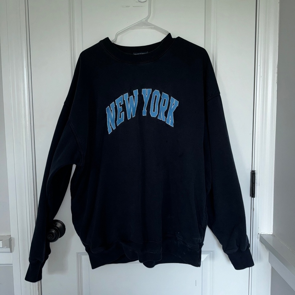 Brandy Melville crewneck